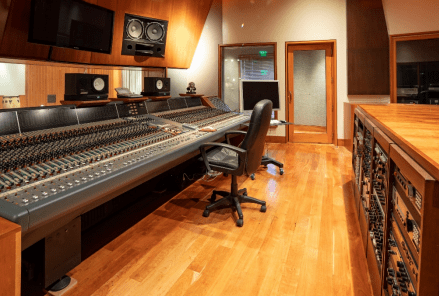 Timbaland Studio_1532963081490.PNG.jpg