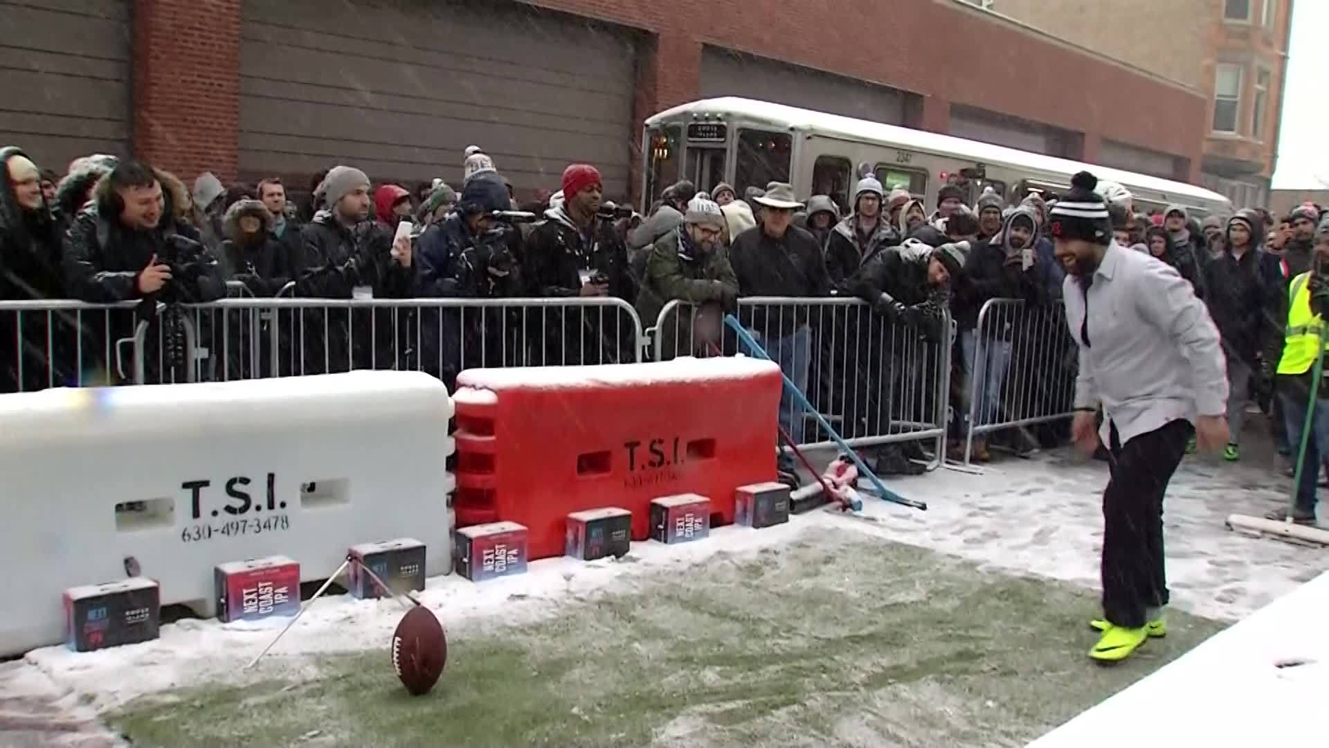 Chicago_fans_attempt_to_kick_team_s_miss_8_20190113223141
