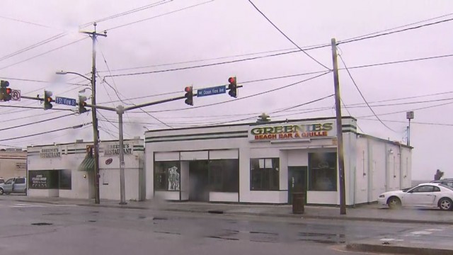 Greenies Bar_715059