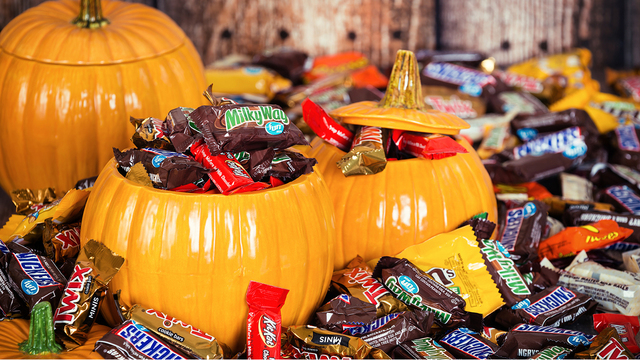 halloween2520candy_1507316774189_305689_ver1-0_27450493_ver1-0_640_360_626420