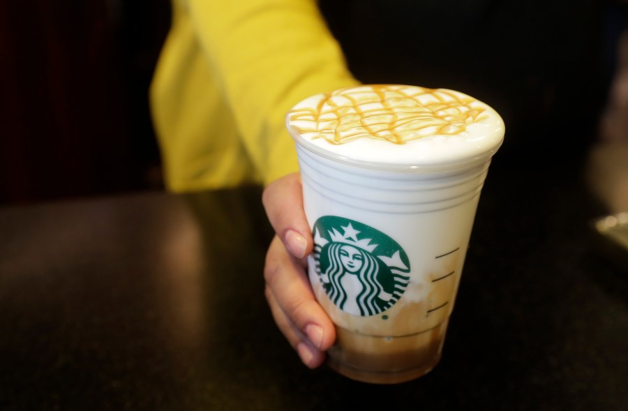 Earns_Starbucks_86124-159532.jpg41098014