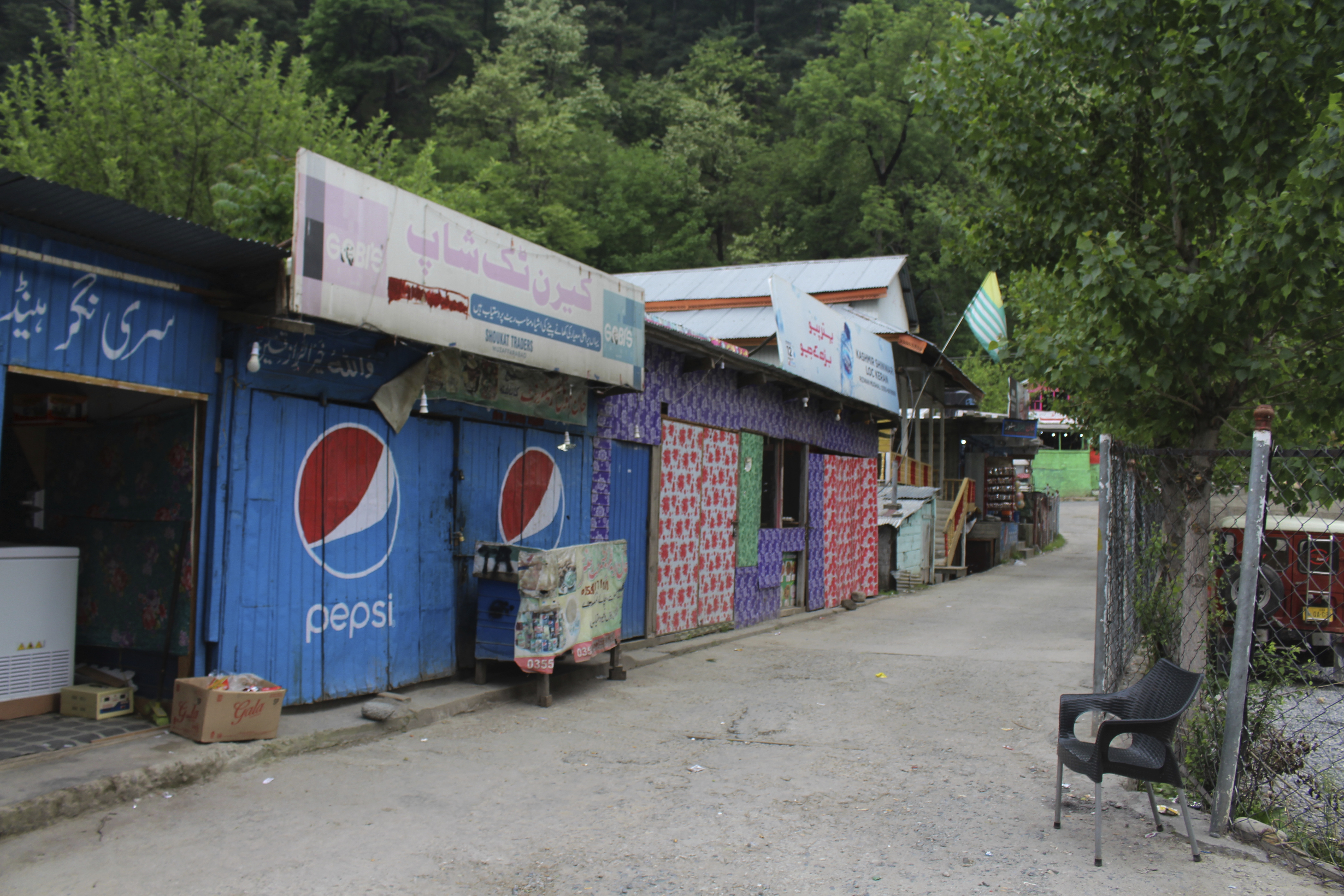 Shop are closed at an empty tourists point in Karen, in the Neelum Valley near on the Line of Control, the de facto border that divides the disputed region of Kashmir, some 93 kilometres (58 miles) from Muzaffarabad, the capital of Pakistan controlled Kashmir, Thursday, May 1, 2025. (AP Photo/Ishfaq Hussain)