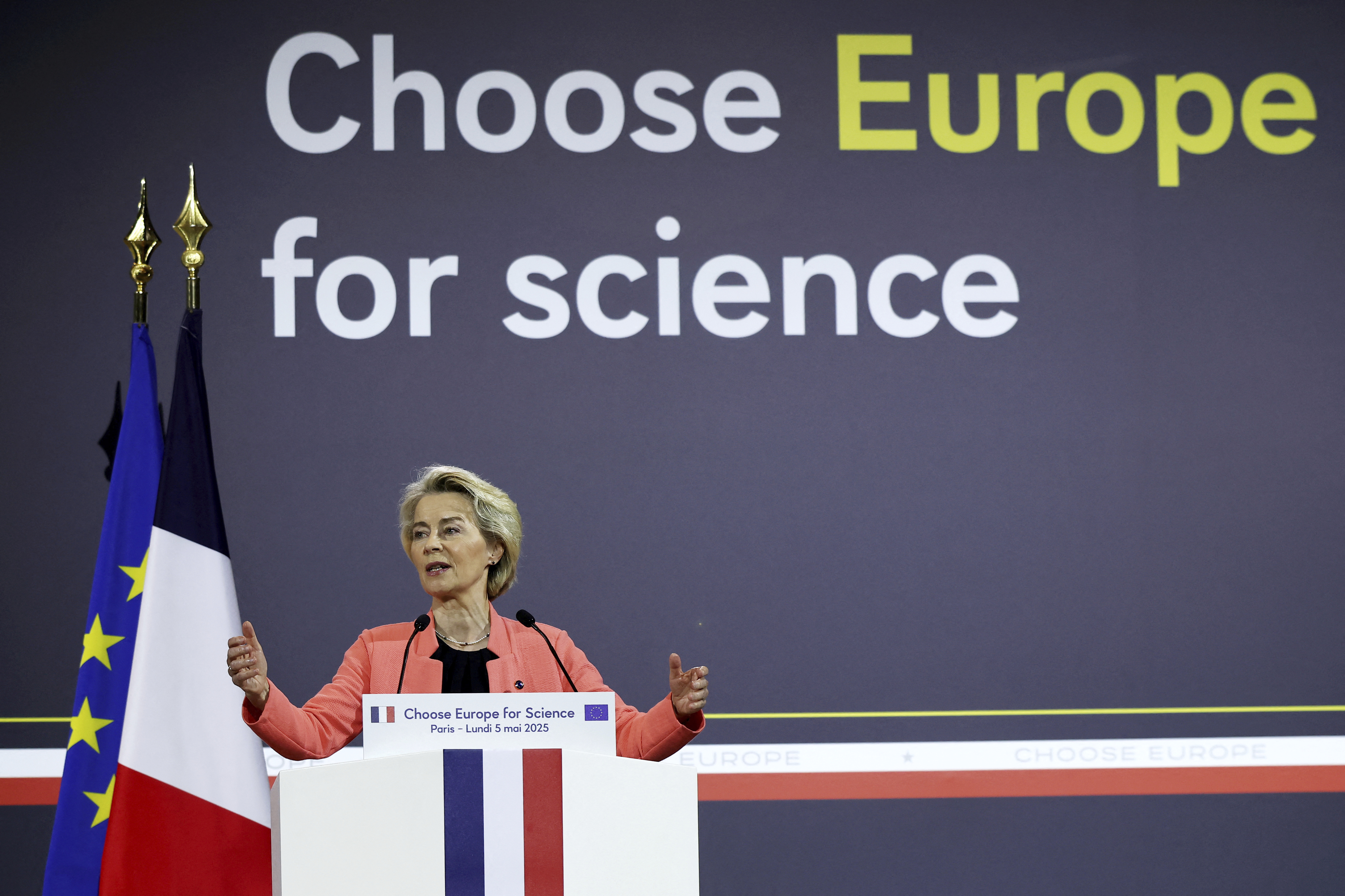 European Commission President Ursula Von der Leyen delivers he speech at the "Choose Europe for Science" event, to encourage researchers and scientists from all over the world to practice in Europe, at the Sorbonne University in Paris, Monday, May 5, 2025.(Gonzalo Fuentes/Pool via AP)