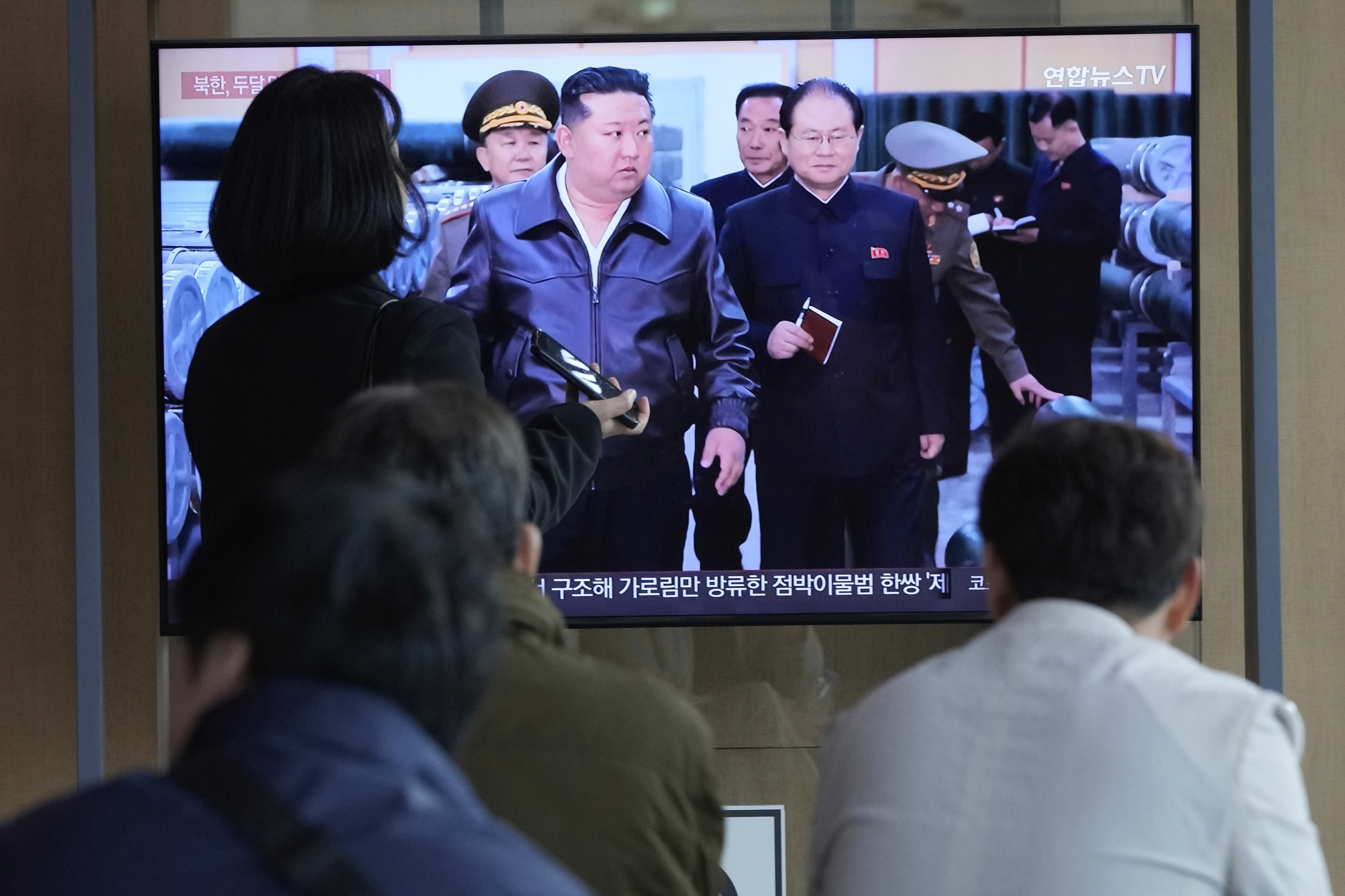 A TV screen shows a file image of North Korean leader Kim Jong Un during a news program at Seoul Railway Station in Seoul, South Korea, Thursday, May 8, 2025. (AP Photo/Ahn Young-joon)