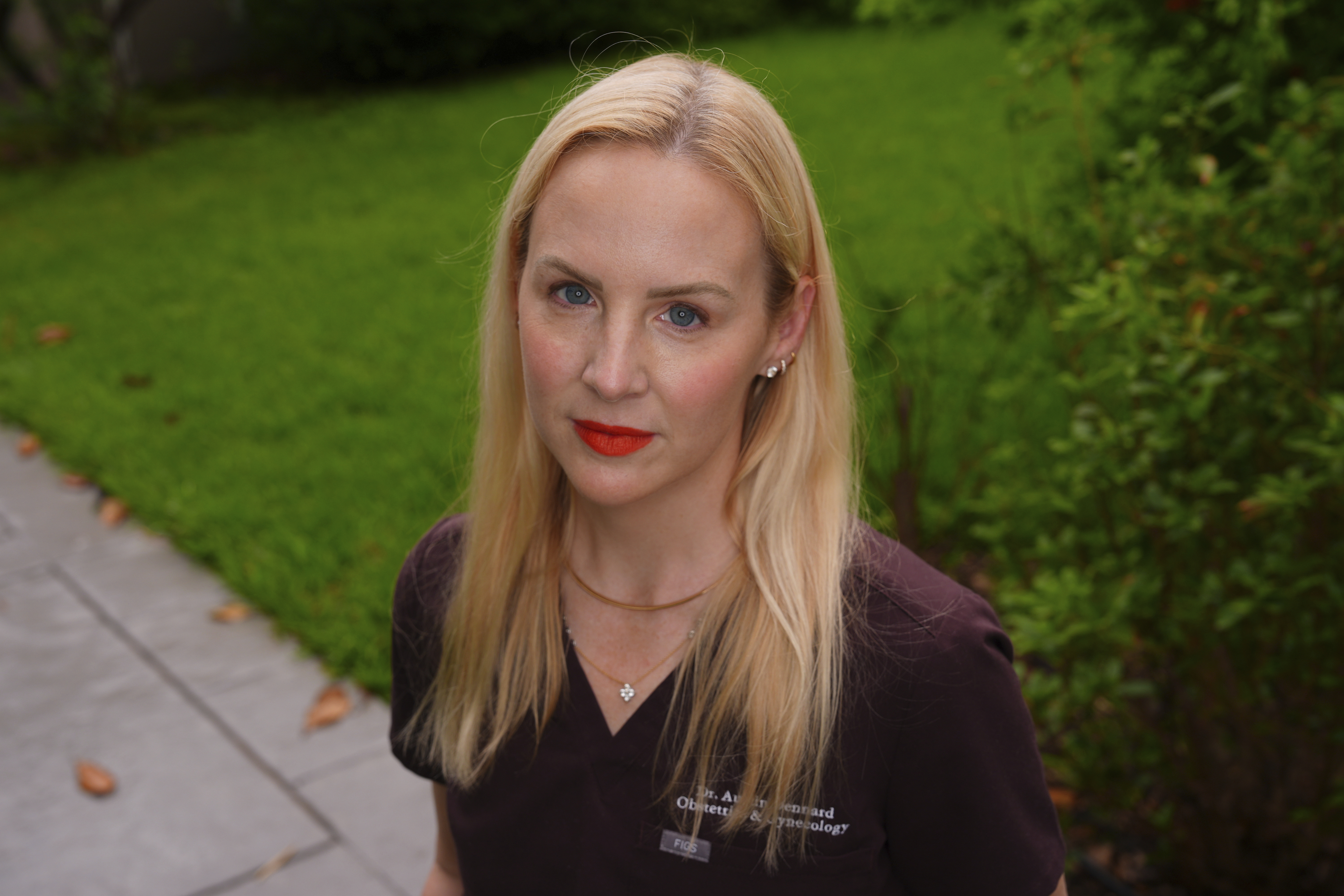 Dr. Austin Dennard poses for a portrait at her home in Dallas, Friday, May 2, 2025. (AP Photo/LM Otero)