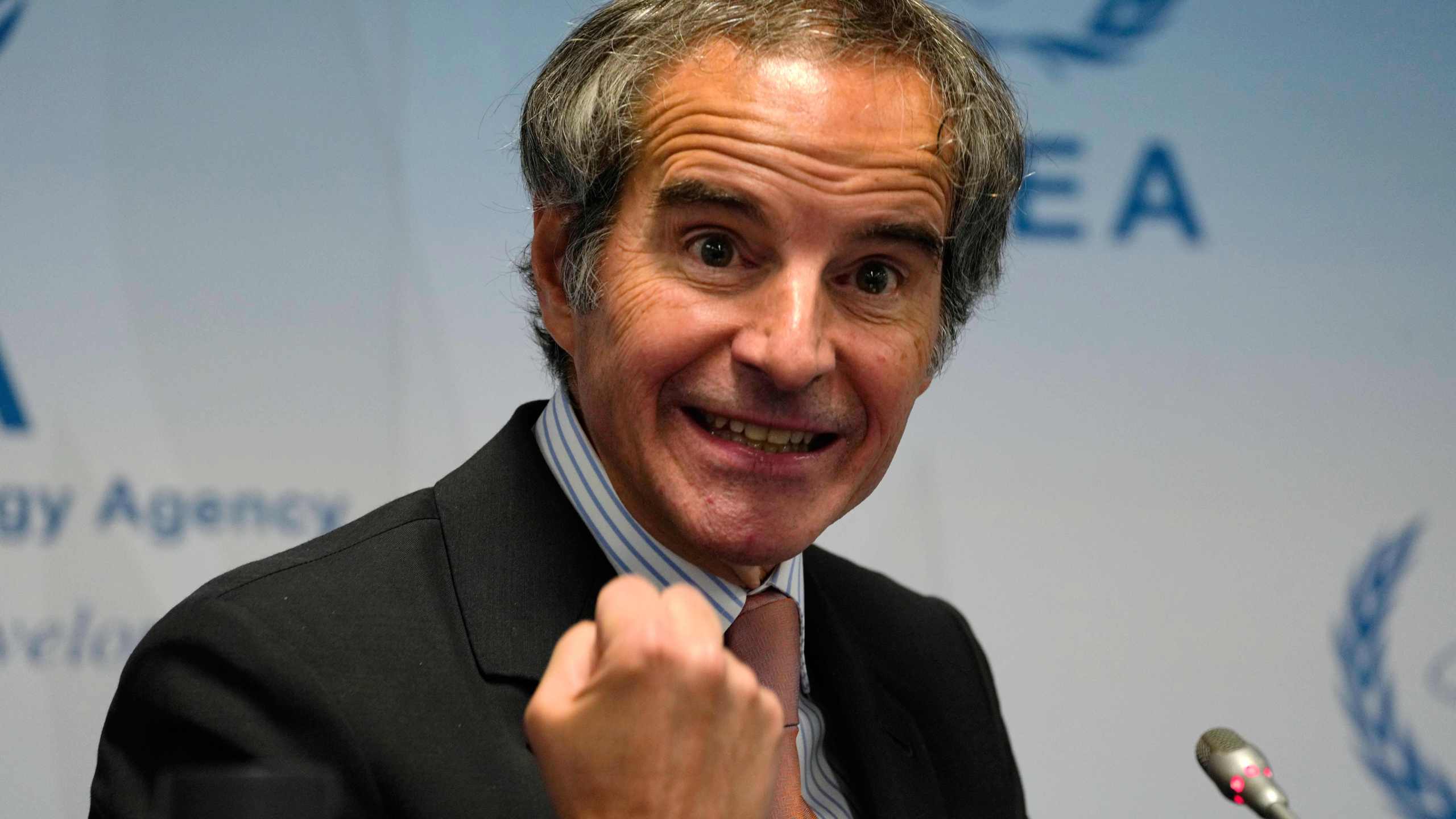 Rafael Mariano Grossi, the director-general of the International Atomic Energy Agency, speaks to journalists attending a weeklong seminar at the agency in Vienna, Austria, Wednesday, May 28, 2025. (AP Photo/Jon Gambrell)