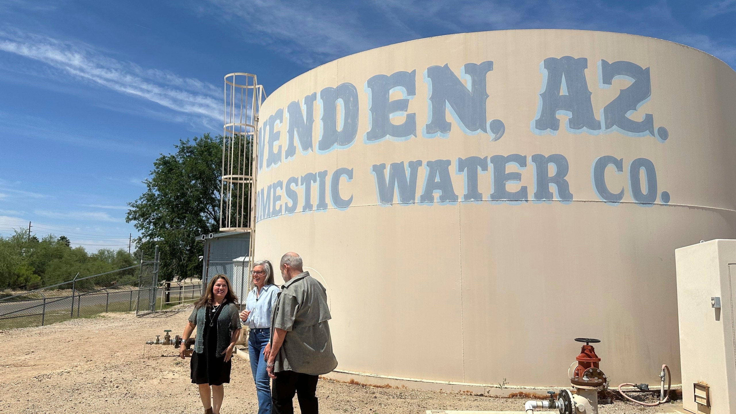 Arizona Gov. Katie Hobbs, center, meets with local residents in Wenden, Arizona, on Wednesday, May 28, 2025, during a tour of La Paz County to talk about groundwater. (AP Photo/Sejal Govindarao)