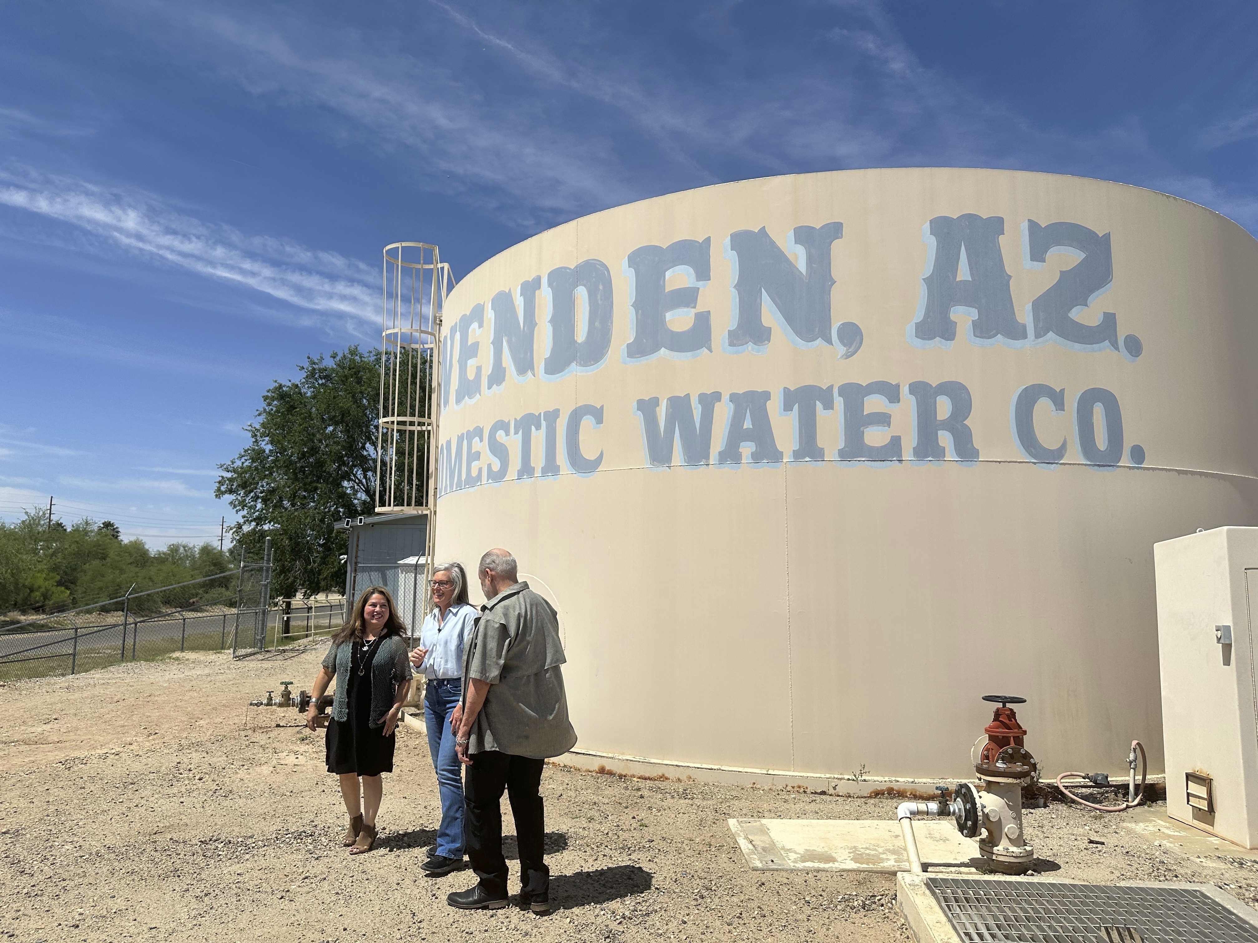 Arizona Gov. Katie Hobbs, center, meets with local residents in Wenden, Arizona, on Wednesday, May 28, 2025, during a tour of La Paz County to talk about groundwater. (AP Photo/Sejal Govindarao)