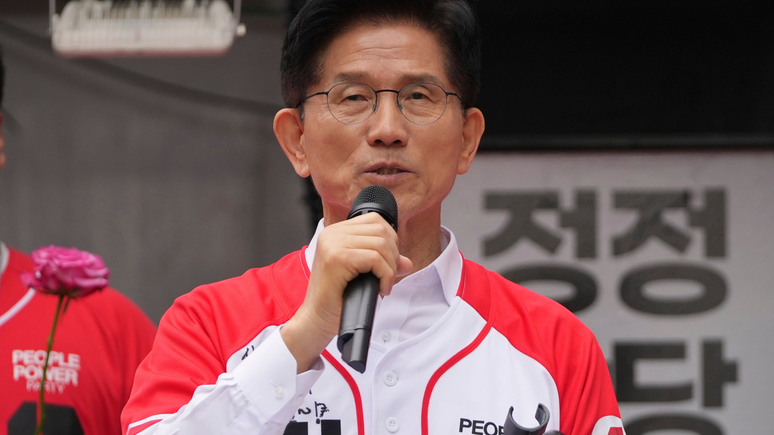 FILE - South Korea's People Power Party's presidential candidate Kim Moon Soo speaks during a presidential election campaign in Seoul, South Korea, Monday, May 19, 2025. (AP Photo/Lee Jin-man, File)