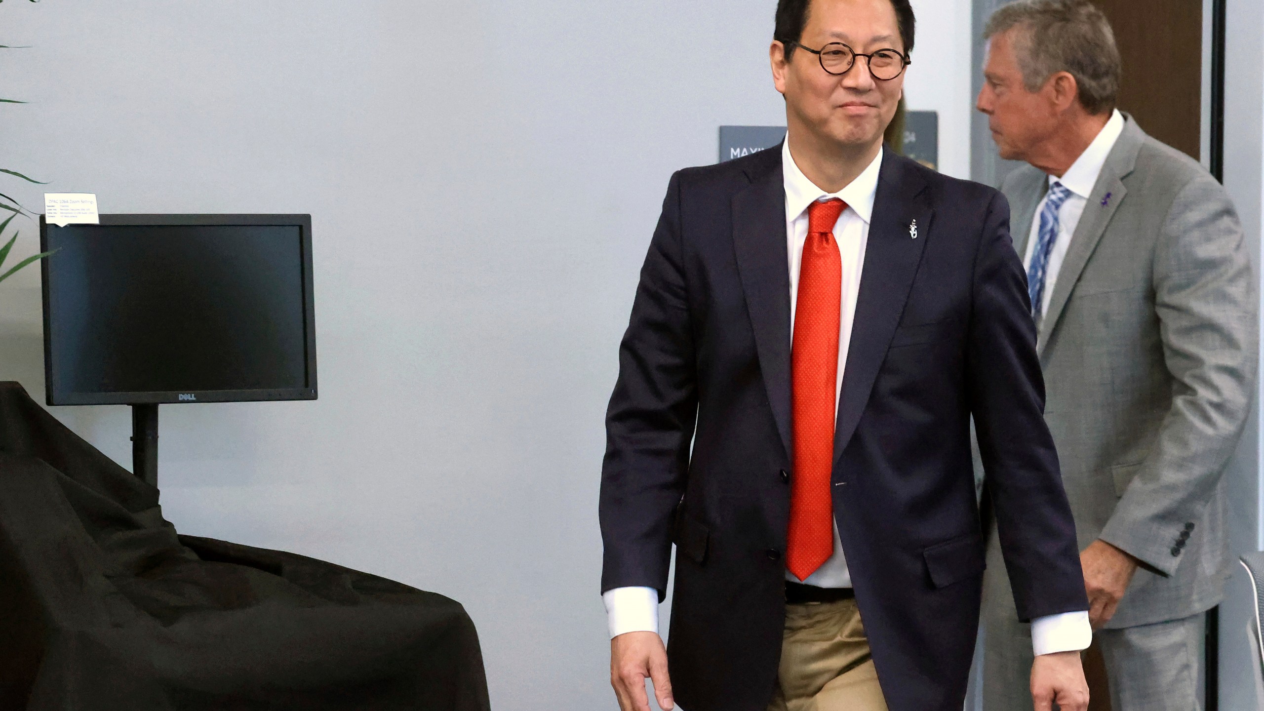 University of Florida president-elect Santa Ono, attends a meeting of the Florida Board of Governors to vote on Ono becoming Florida's 14th president at the University of Central Florida's downtown campus in Orlando, Fla., Tuesday, June 3, 2025. (Joe Burbank/Orlando Sentinel via AP)