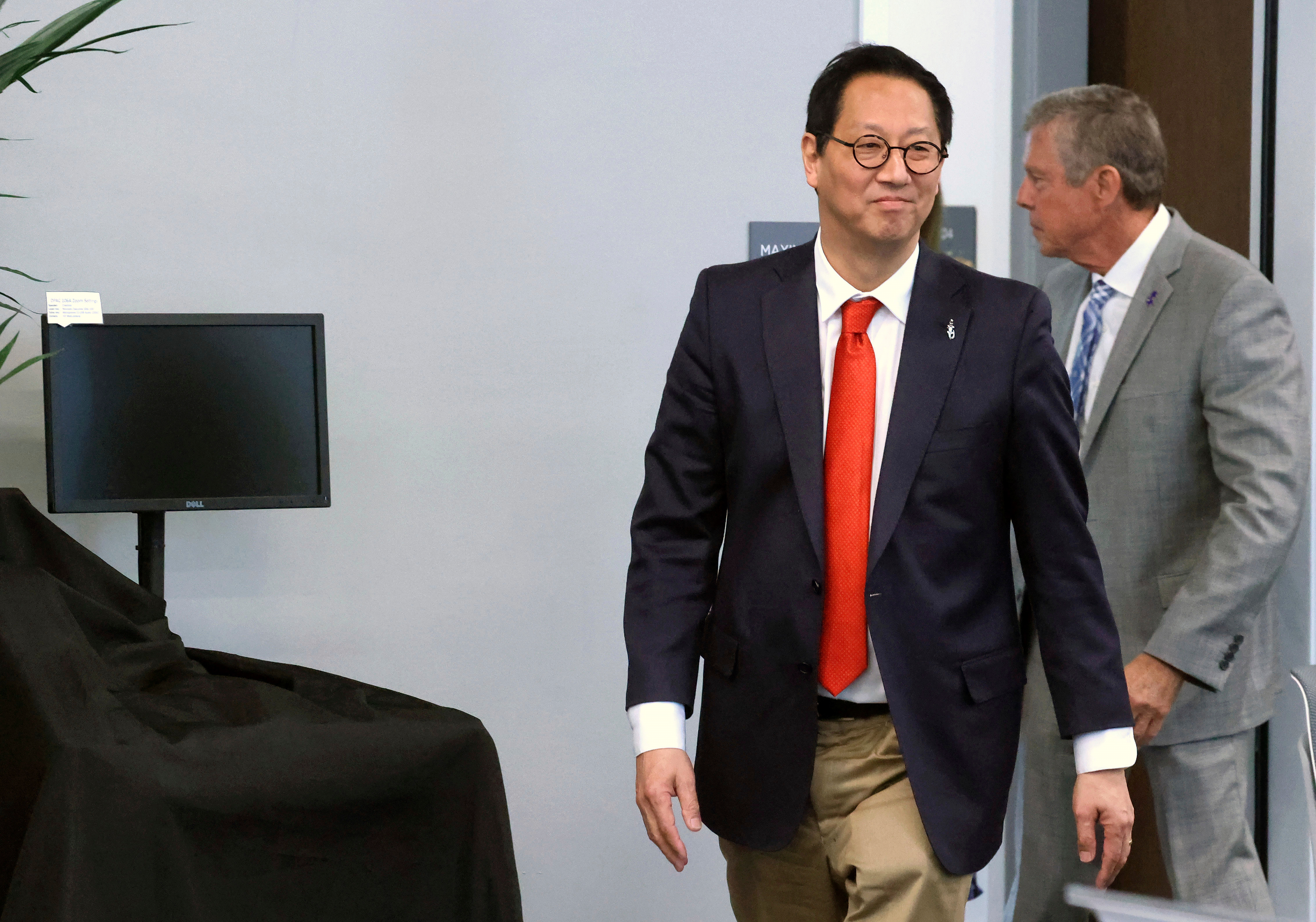 University of Florida president-elect Santa Ono, attends a meeting of the Florida Board of Governors to vote on Ono becoming Florida's 14th president at the University of Central Florida's downtown campus in Orlando, Fla., Tuesday, June 3, 2025. (Joe Burbank/Orlando Sentinel via AP)