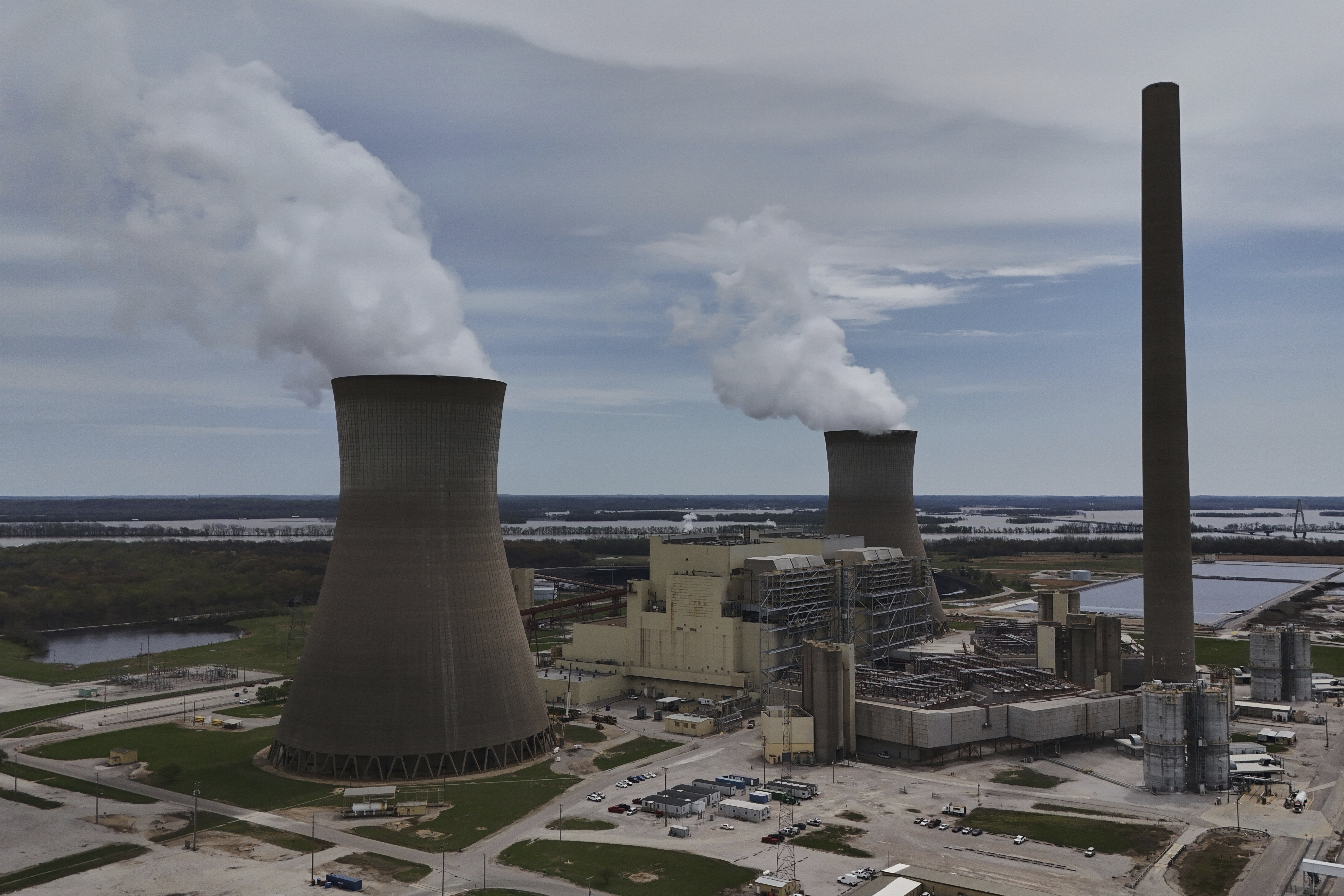 The Rockport Power Plant operates Wednesday, April 9, 2025, in Rockport, Ind. (AP Photo/Joshua A. Bickel)