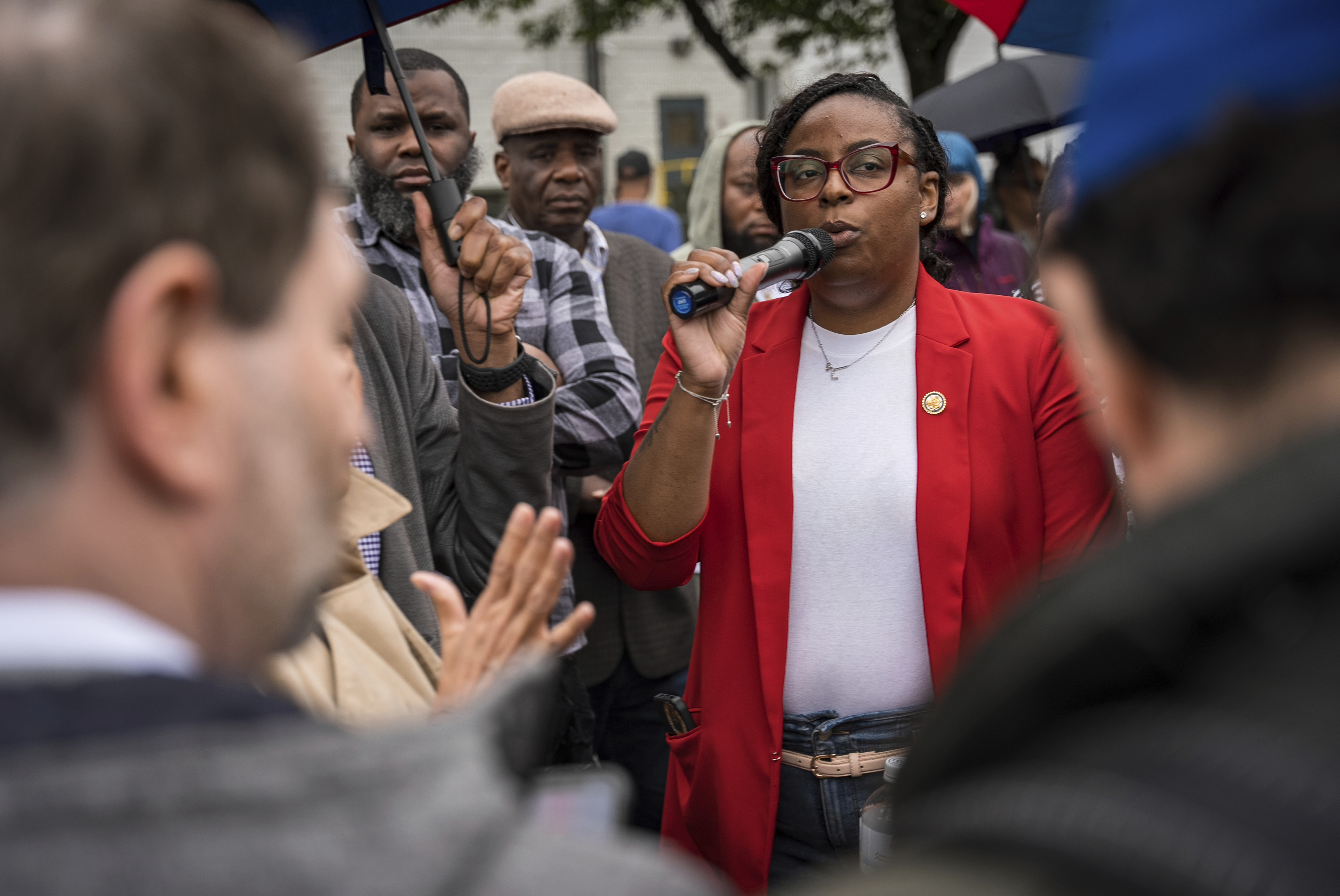 FILE - Rep. Rep. LaMonica McIver, D-N.J., demands the release of Newark Mayor Ras Baraka after his arrest while protesting outside an ICE detention prison, May 9, 2025, in Newark, N.J, (AP Photo/Angelina Katsanis, File)