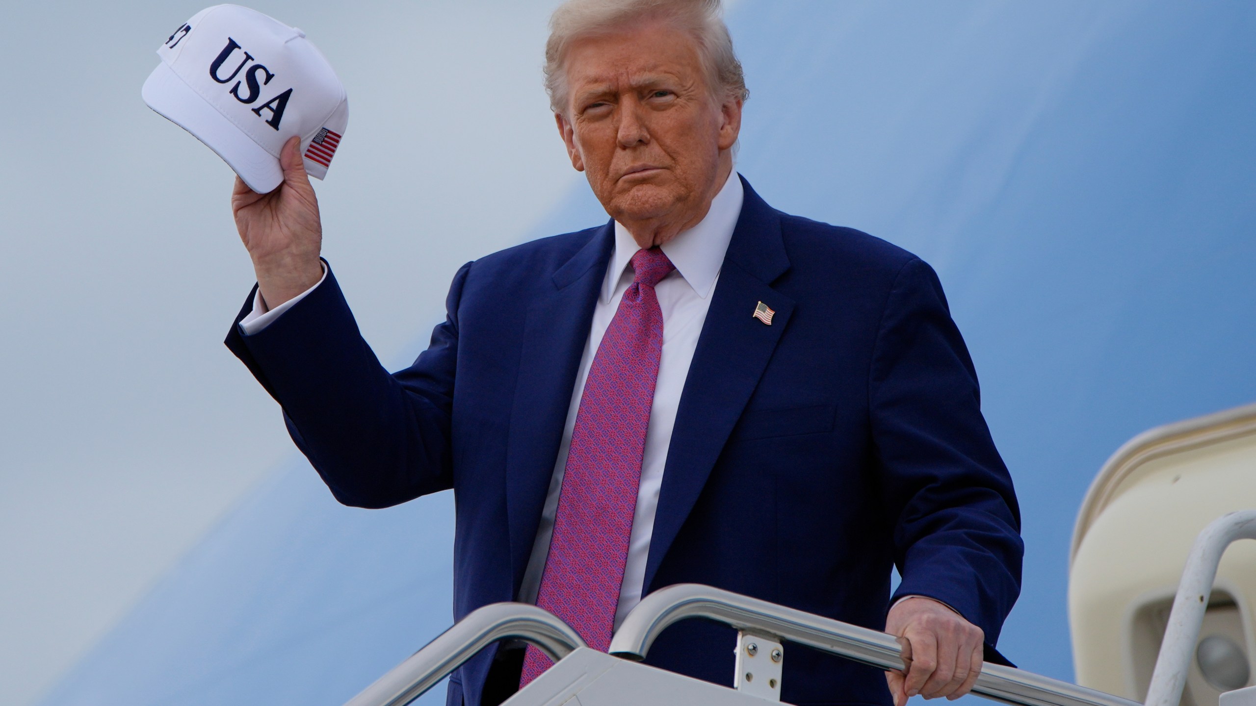 President Donald Trump arrives on Air Force One at Pope Army Airfield at Fort Bragg, Tuesday, June 10, 2025, in Fort Bragg, N.C. (AP Photo/Alex Brandon)