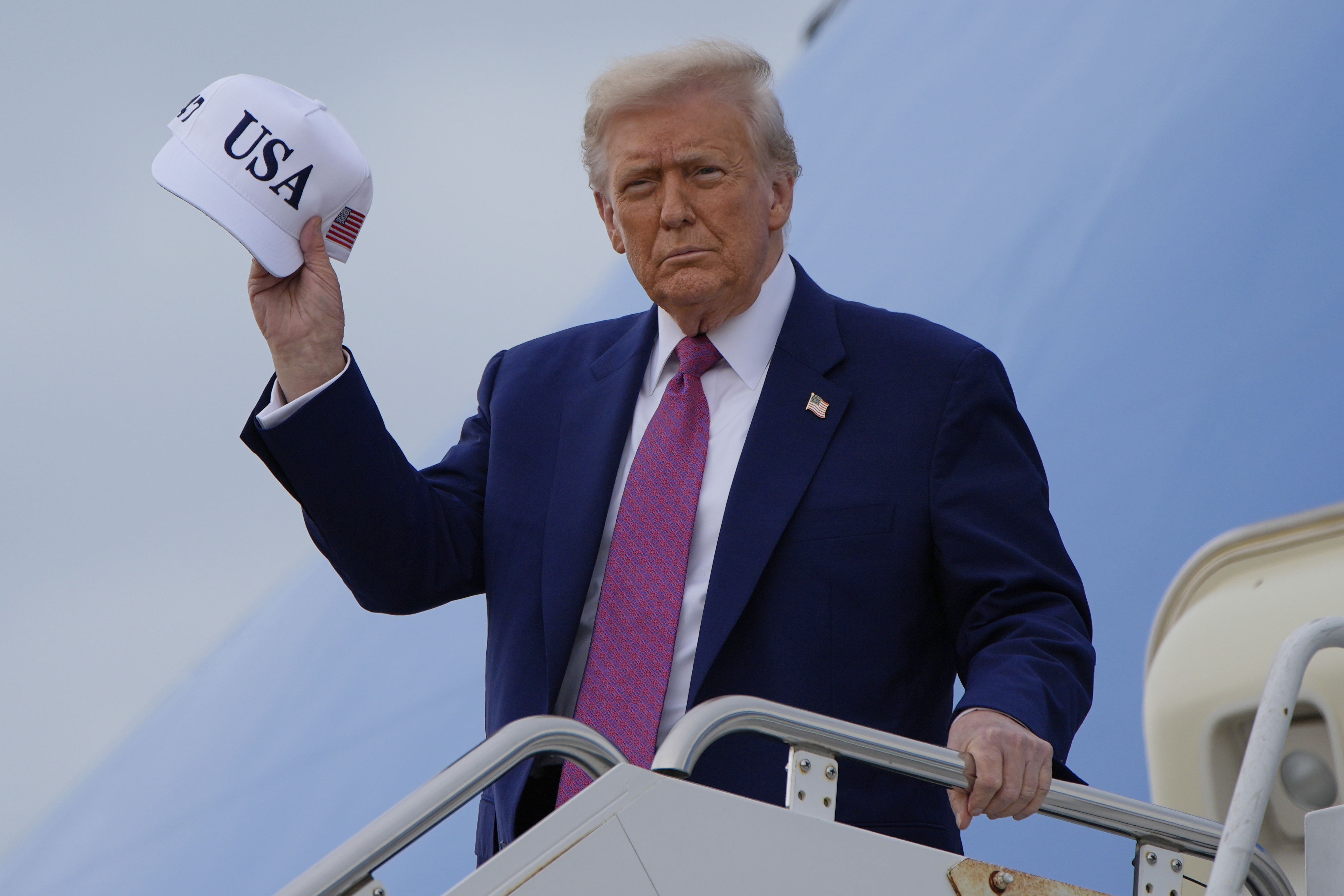 President Donald Trump arrives on Air Force One at Pope Army Airfield at Fort Bragg, Tuesday, June 10, 2025, in Fort Bragg, N.C. (AP Photo/Alex Brandon)