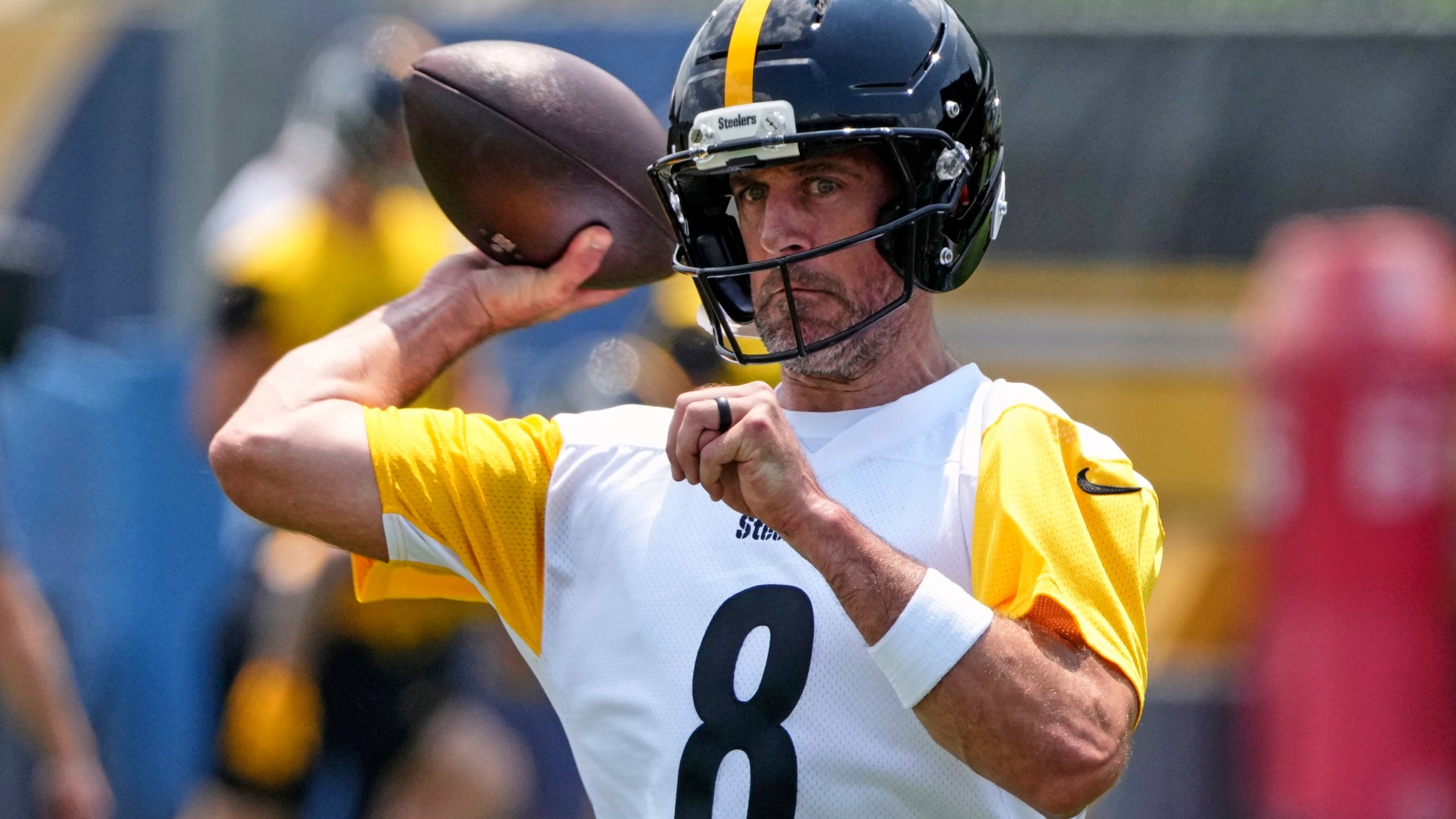 Pittsburgh Steelers quarterback Aaron Rodgers (8) throws. during practice at NFL football minicamp, Tuesday, June 10, 2025, in Pittsburgh. (AP Photo/Gene J. Puskar)