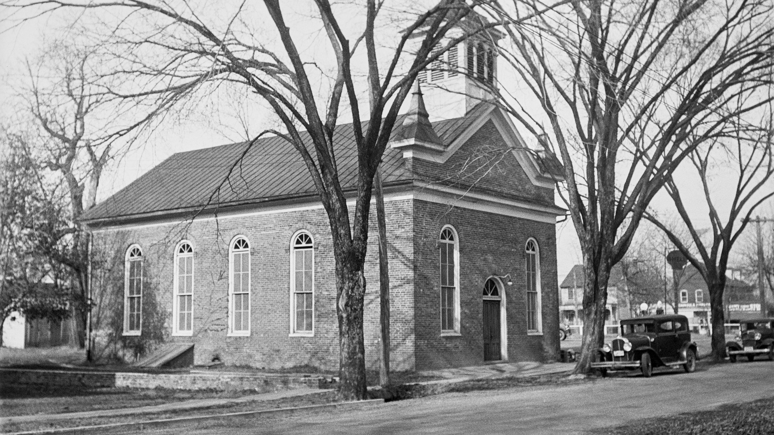 This photo provided by the Colonial Williamsburg Foundation shows the rebuilt First Baptist Church of Williamsburg, taken in the 1930s, in Williamsburg, Va. (Colonial Williamsburg Foundation via AP)