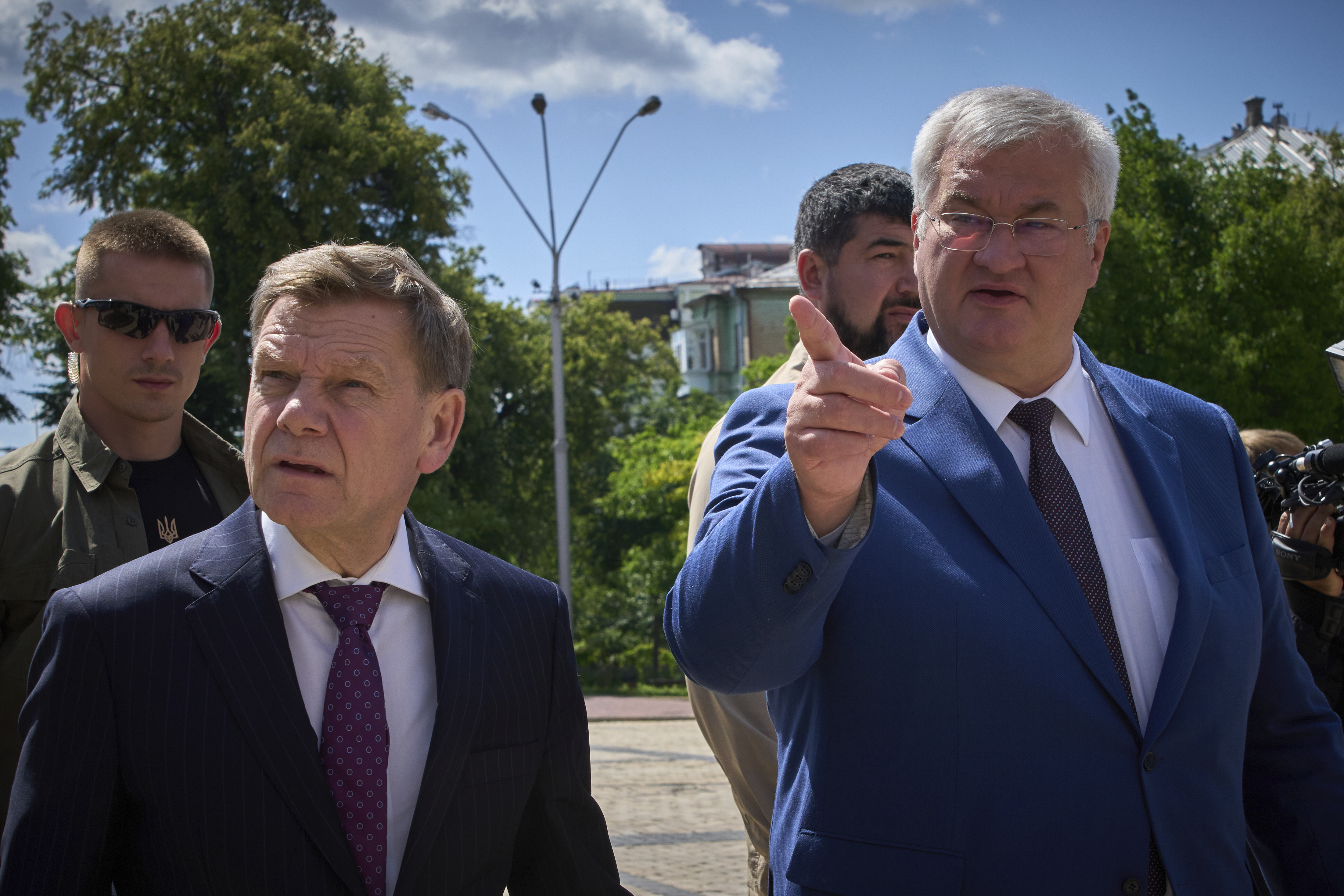 German Foreign Minister Johann Wadephul, left, and Ukrainian Foreign Minister Andrii Sybiha talk during their meeting in Kyiv, Ukraine, Monday, June 30, 2025. (AP Photo/Efrem Lukatsky)