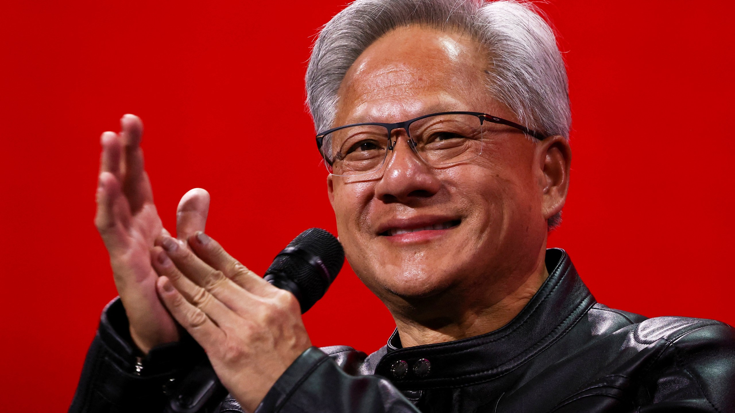 El CEO de Nvidia Jensen Huang en un evento en París el 11 de junio del 2025. (Sarah Meyssonnier/Pool via AP)