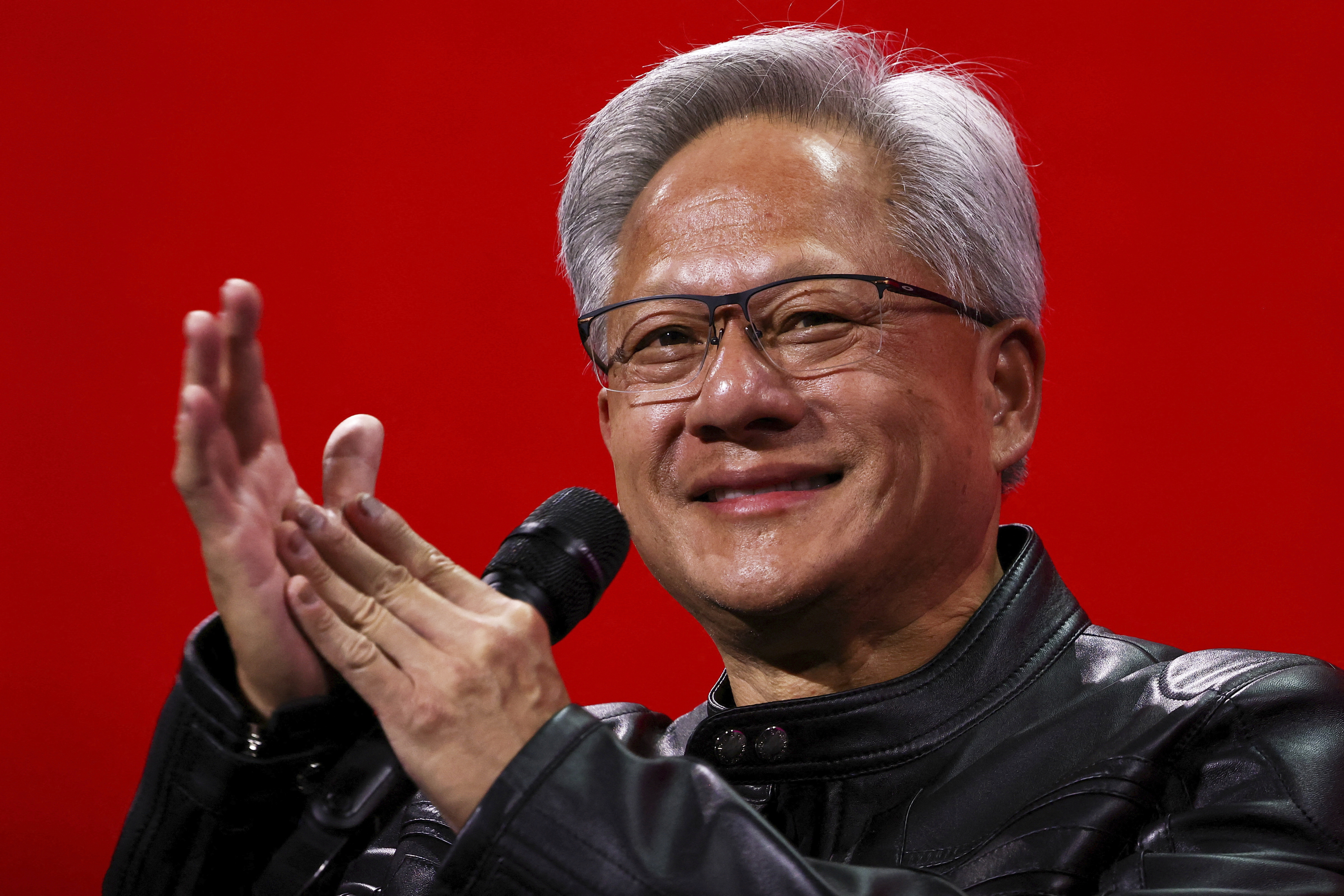 El CEO de Nvidia Jensen Huang en un evento en París el 11 de junio del 2025. (Sarah Meyssonnier/Pool via AP)