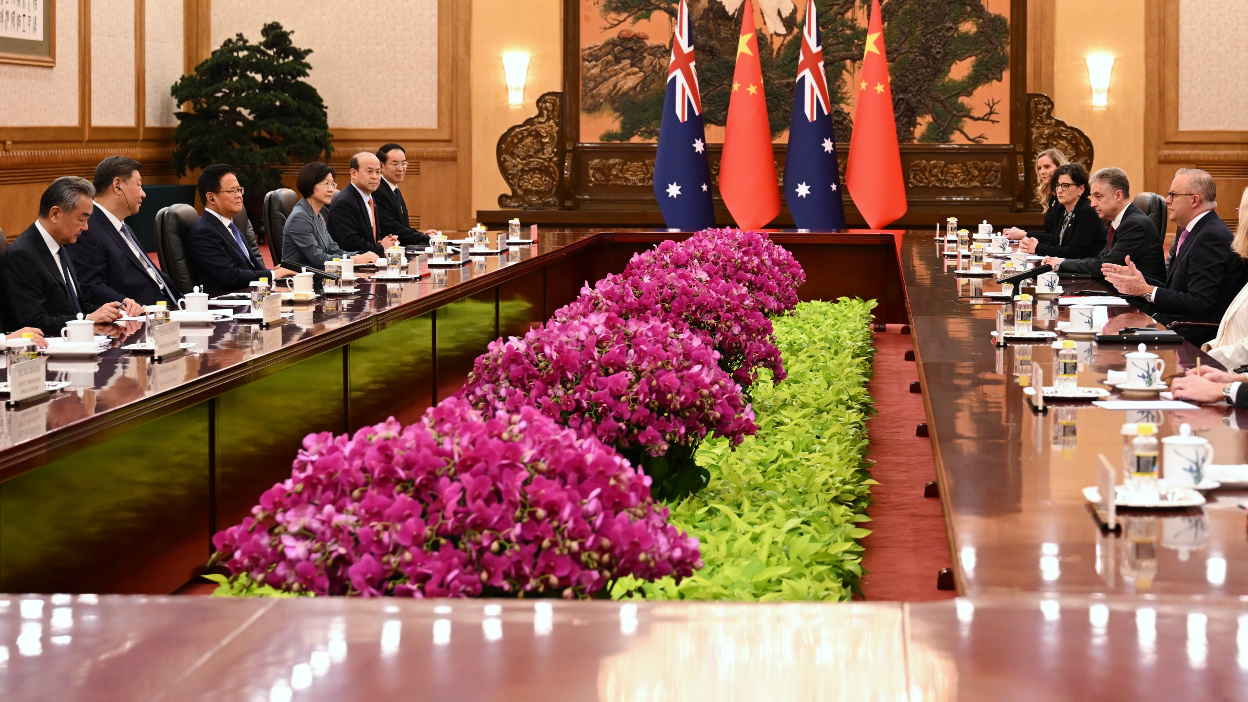 Australian Prime Minister Anthony Albanese, right, talks to China's President Xi Jinping, second left, in the Great Hall of the People in Beijing, China, Tuesday, July 15, 2025. (Lukas Coch/AAP Image via AP)