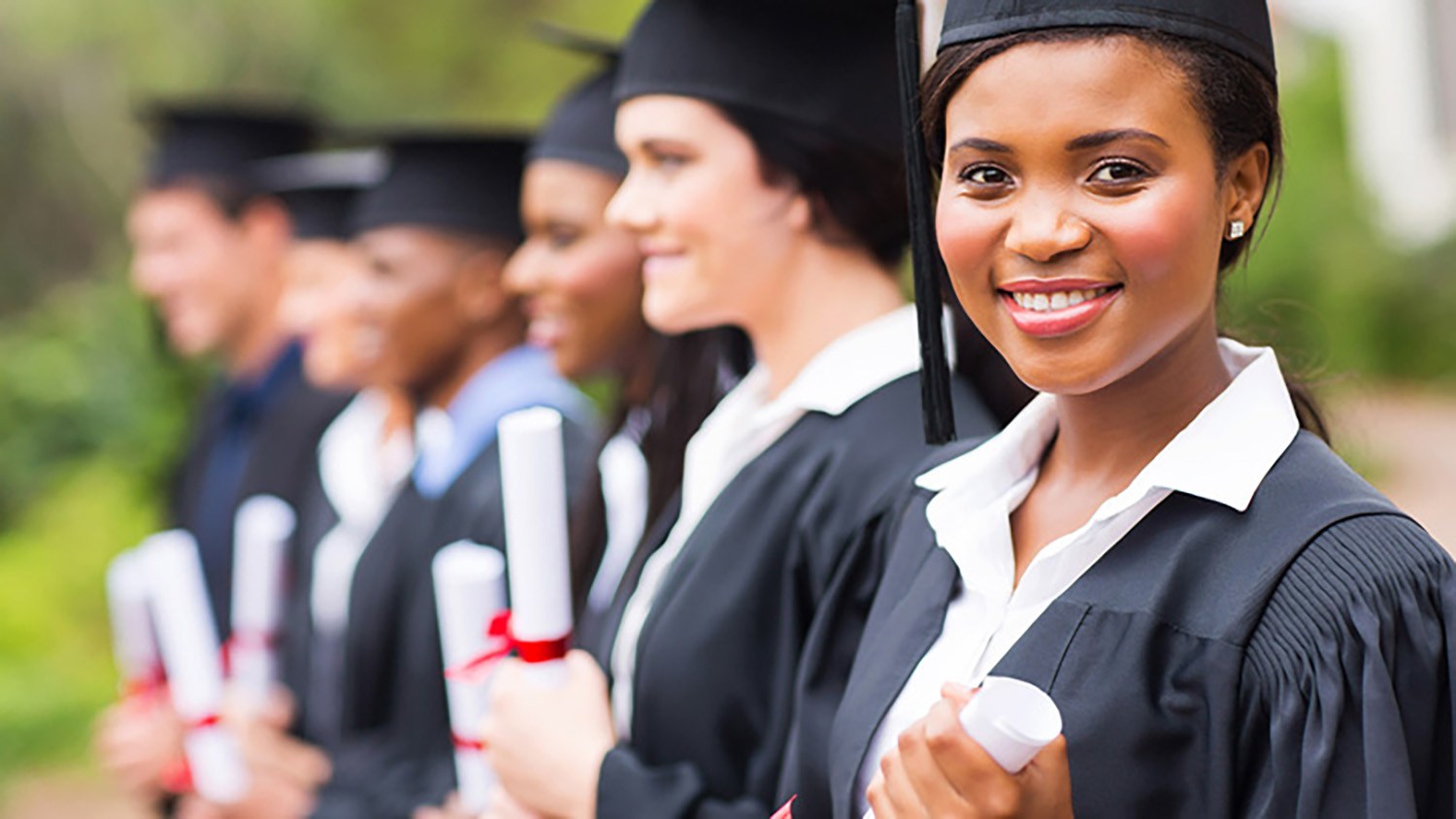 Adobe Stock / With new loan limits on federal student loans, here are the best private student loans to consider