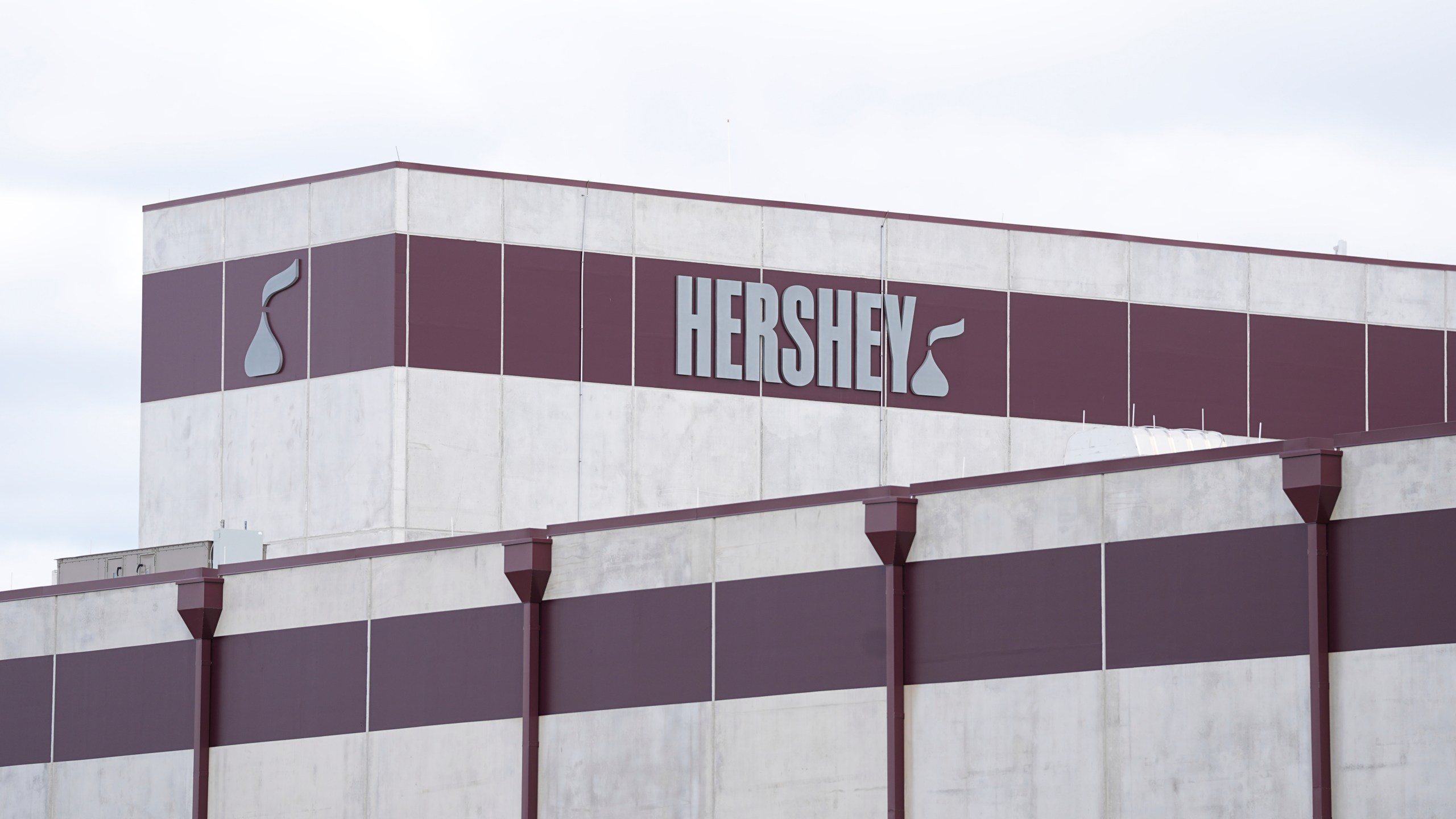 FILE - The Hershey Company's new manufacturing plant in Hershey, Pa., April 16, 2025. (AP Photo/Matt Rourke, File)