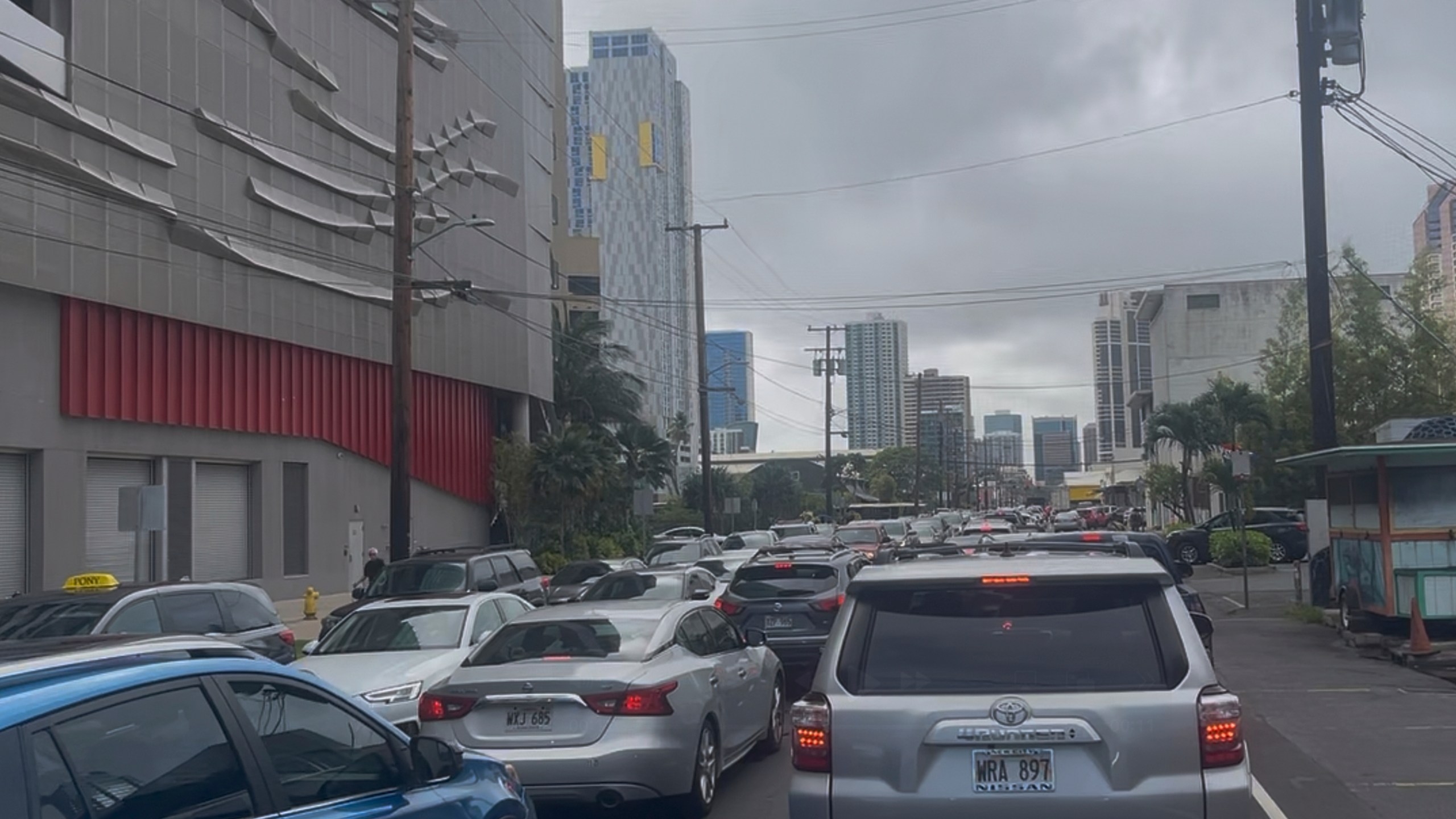A traffic jam forms in Honolulu Tuesday, July 29, 2025 as people heed a tsunami evacuation warning that coincided with rush hour following a powerful earthquakes in Russia's Far East early Wednesday. (AP Photo)