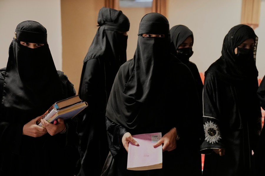 Afghan girls attend a religious studies class at the Tasnim-e-Nusrat religious education center in Kabul, Afghanistan, Wednesday, May 28, 2025. (AP Photo/Ebrahim Noroozi)