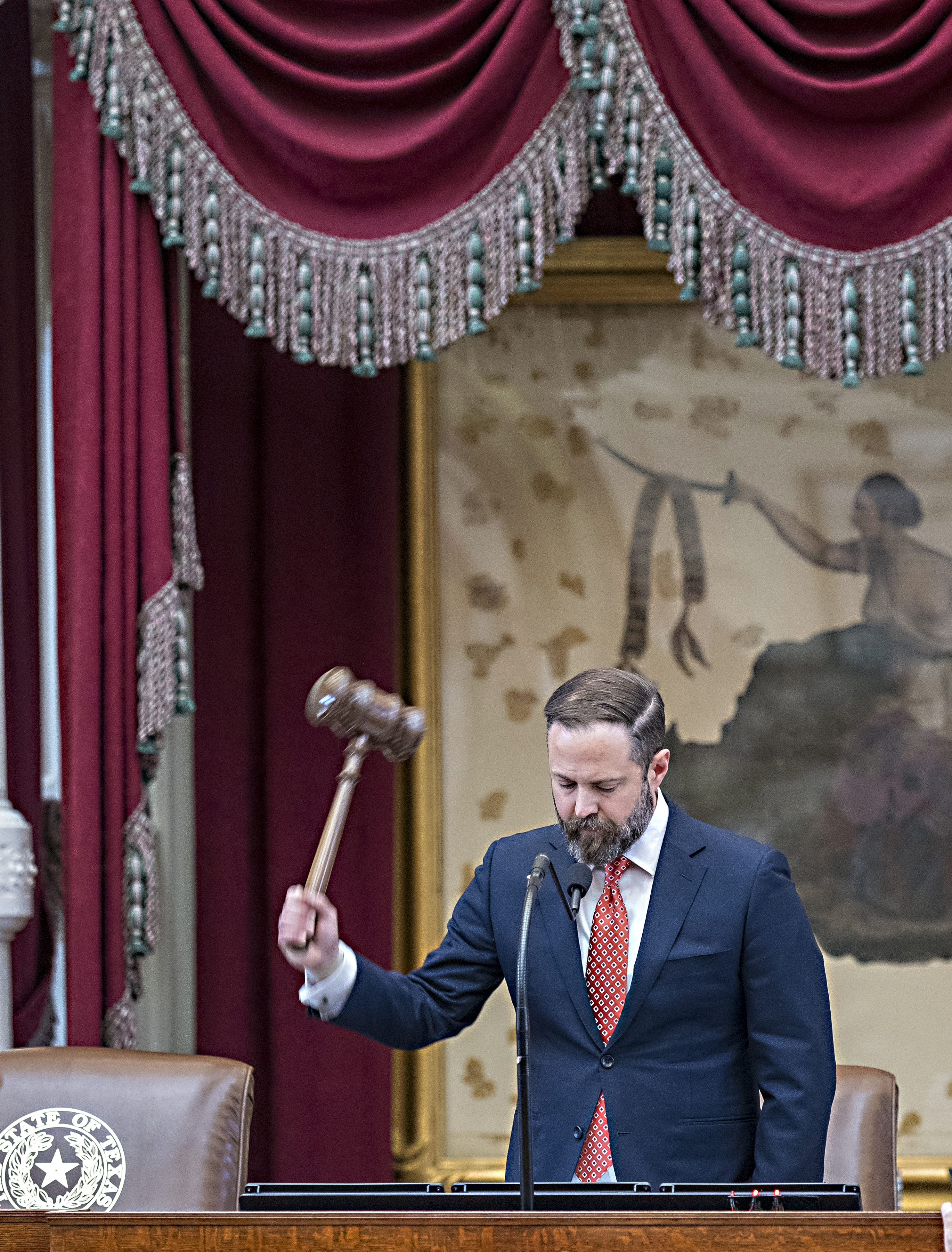 Texas House Speaker, Dustin Borrow, R - Lubbock, adjourns the House after a quorum was not met at the State Capitol, Friday, Aug. 8, 2025, in Austin, Texas. (AP Photo/Rodolfo Gonzalez)