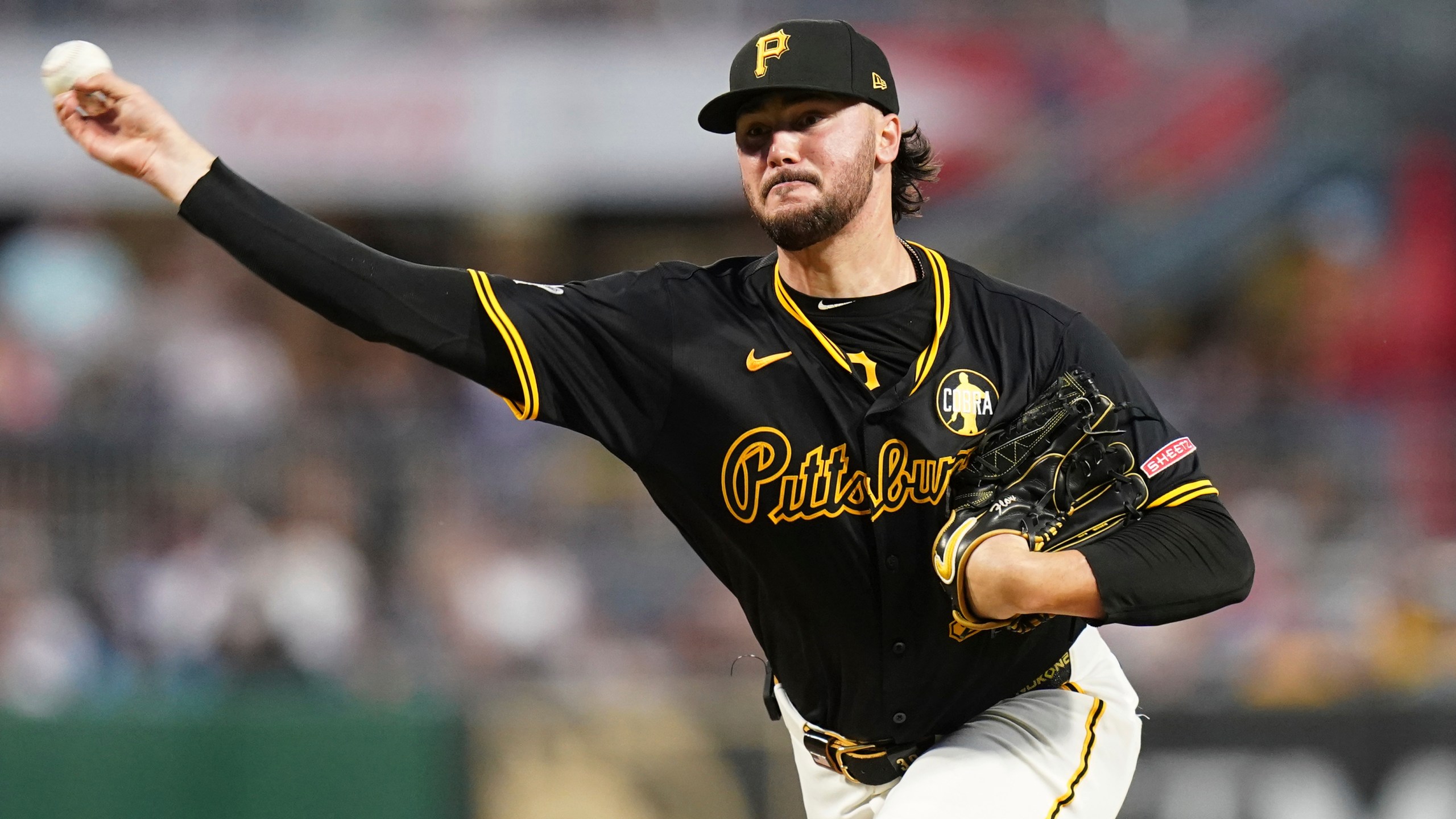 Pittsburgh Pirates pitcher Paul Skenes delivers during the sixth inning of a baseball game against the Toronto Blue Jays, Monday, Aug. 18, 2025, in Pittsburgh. (AP Photo/Matt Freed)