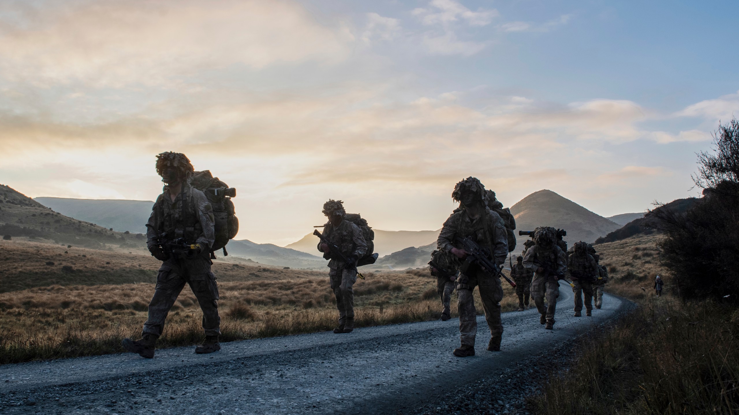 New Zealand army officer cadets move on exercise in the Waiouru training area in the central North Island of New Zealand, May 6, 2022. (Corporal Naomi James/NZDF via AP)