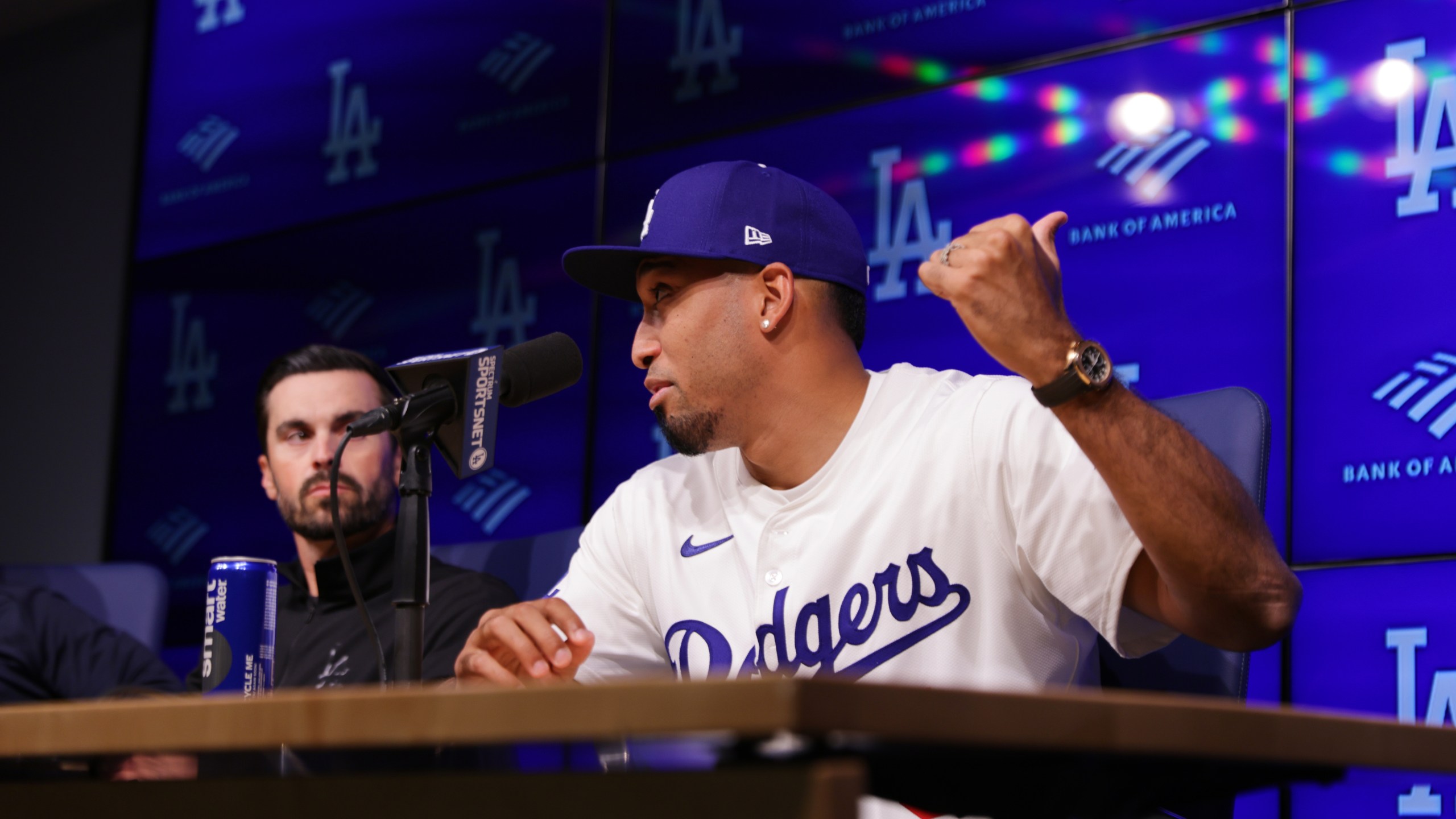 Edwin Díaz speaks during his introduction as a new member of the Los Angeles Dodgers baseball team Friday, Dec. 12, 2025, in Los Angeles. (AP Photo/Ethan Swope)